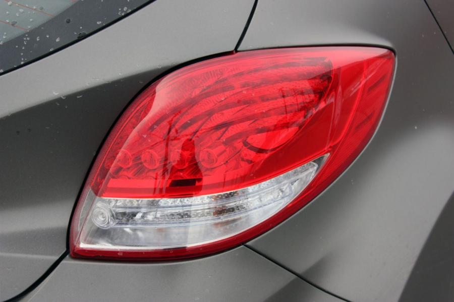  Hyundai Veloster Turbo 2012 года  (фото 155 из 244)